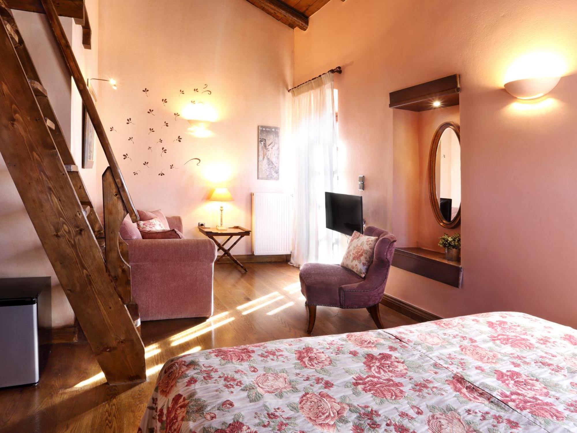 Lousiou Nymphes Escape Suites ディミツァナ エクステリア 写真